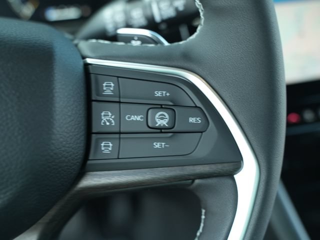 New 2026 Jeep Grand Cherokee L Limited w/ Limited Altitude Package AWD/4WD image 34