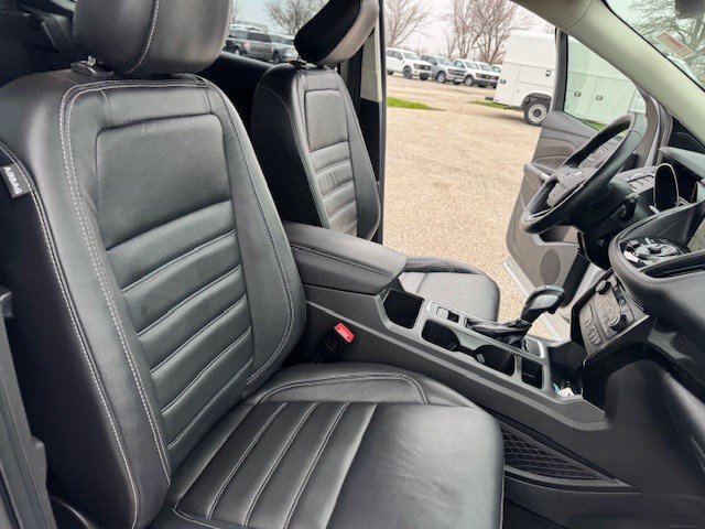 Used 2019 Ford Escape Titanium image 34