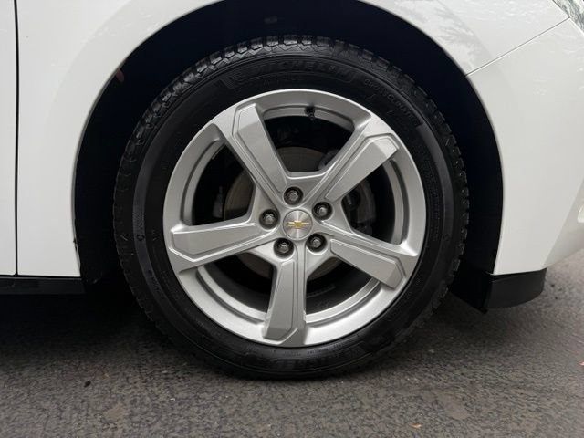 Used 2018 Chevrolet Volt LT FWD image 37