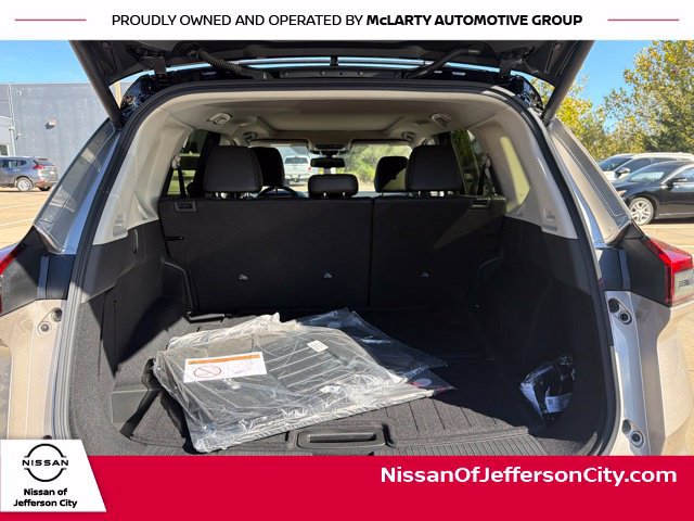New 2026 Nissan Rogue Platinum w/ Platinum Premium Package AWD/4WD image 14