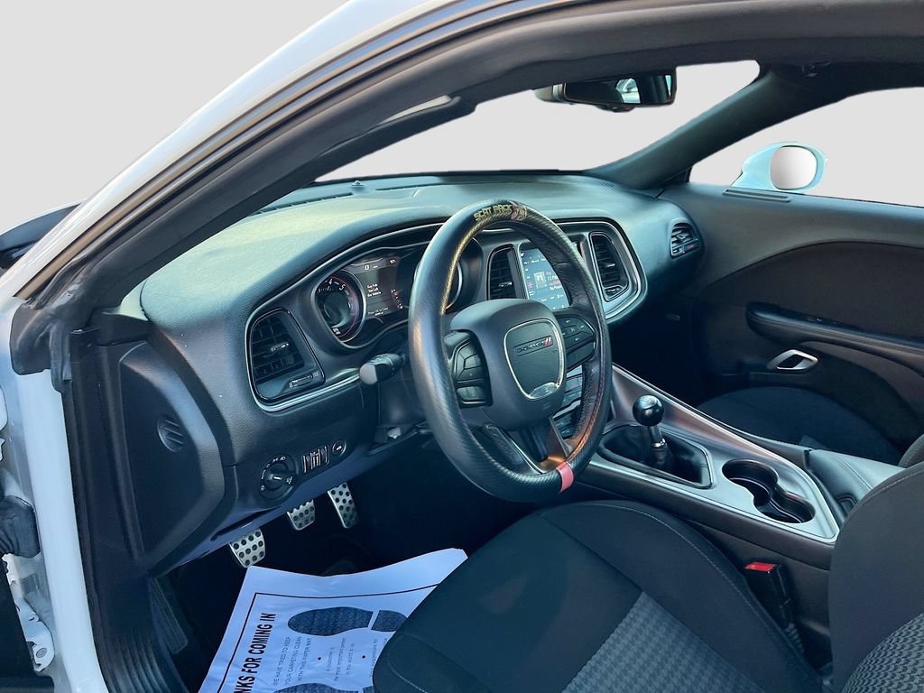 Used 2022 Dodge Challenger R/T Scat Pack RWD image 9