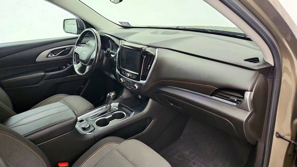 Used 2020 Chevrolet Traverse LT image 26