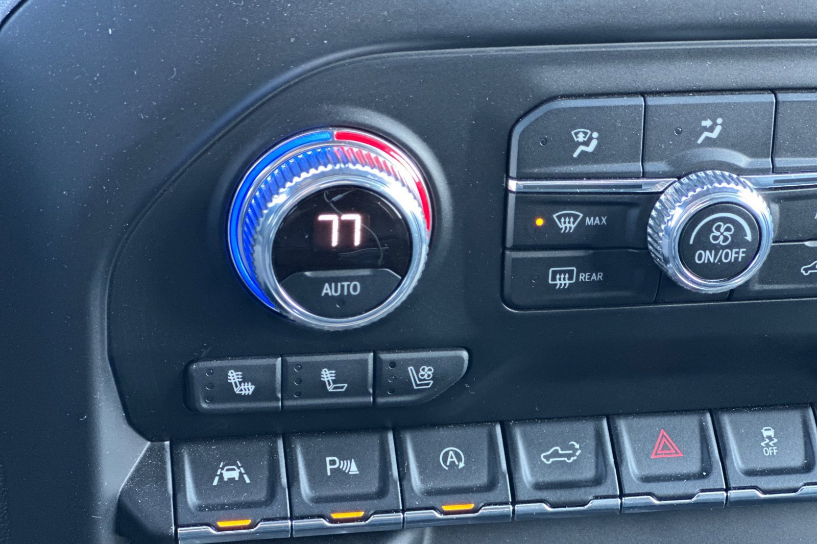 Used 2020 GMC Sierra 1500 SLT w/ SLT Premium Plus Package image 26