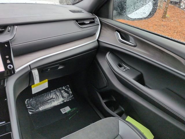 New 2026 Jeep Grand Cherokee Altitude RWD image 15