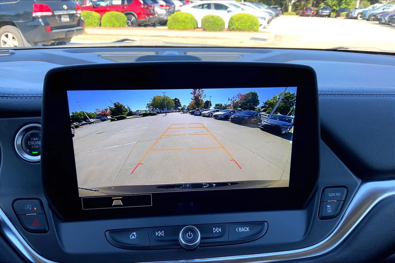 Used 2025 Chevrolet Blazer LT FWD image 27