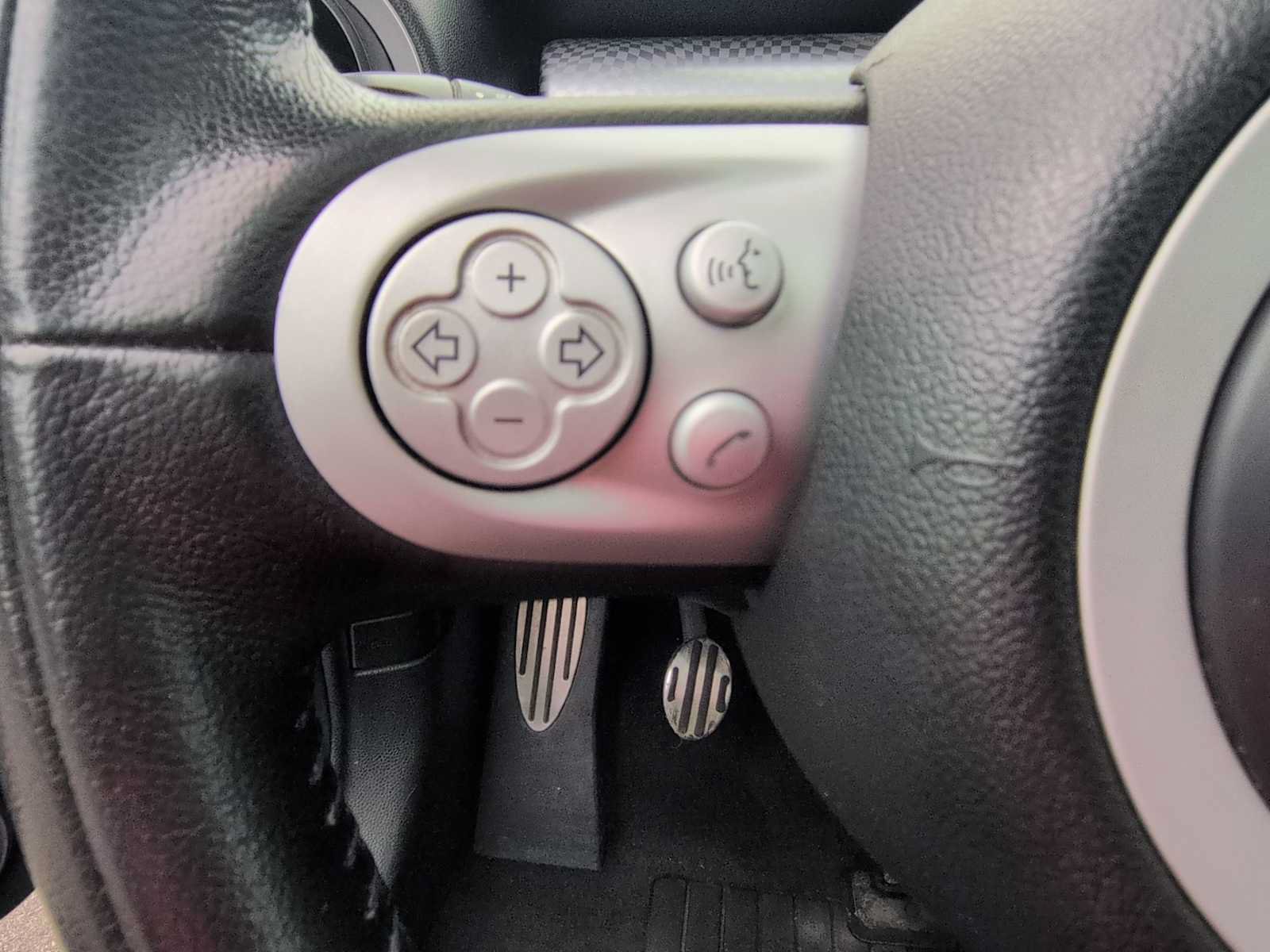 Used 2009 MINI Cooper S FWD image 19