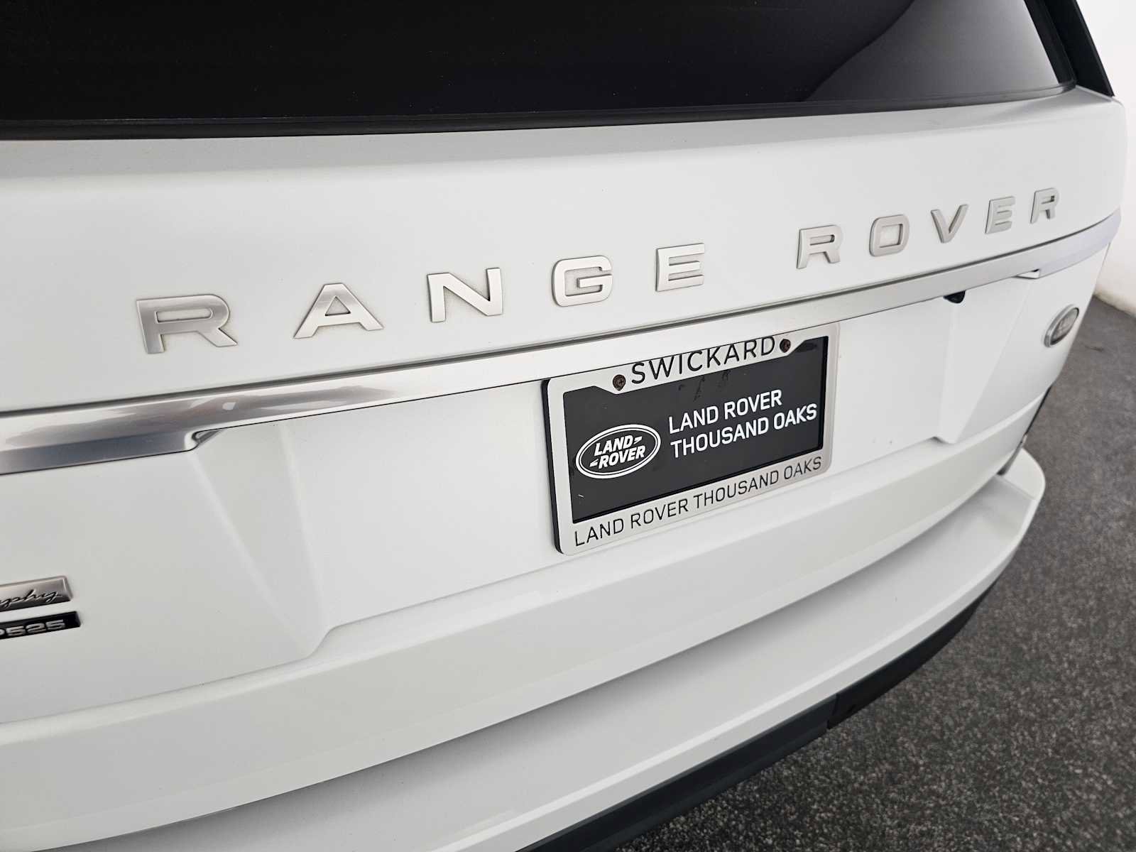 Used 2020 Land Rover Range Rover Autobiography image 13