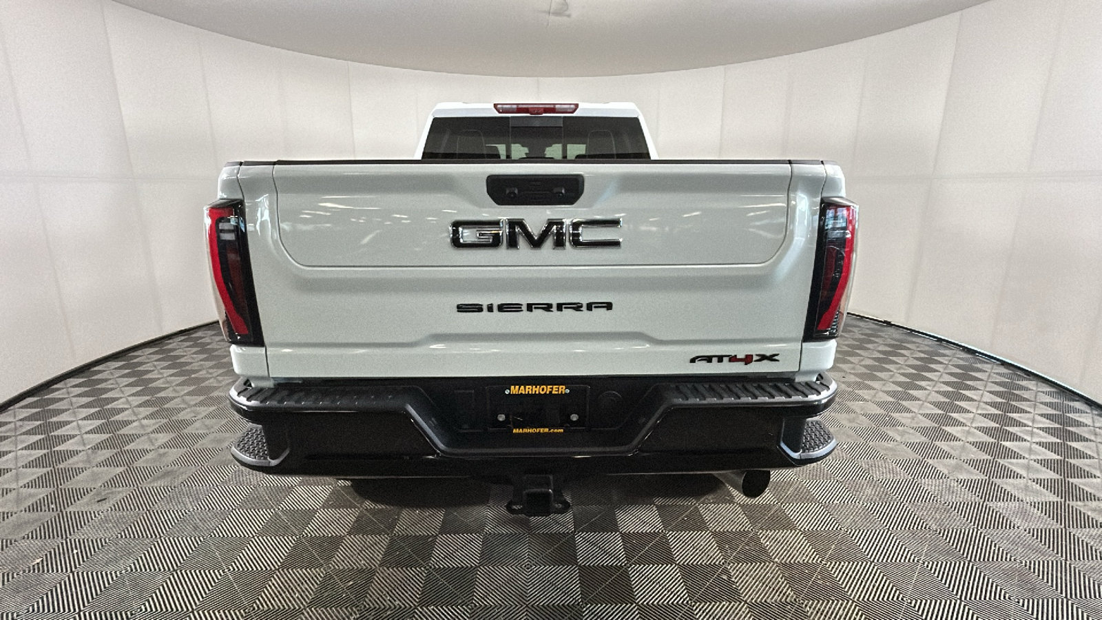 Used 2026 GMC Sierra 2500 AT4X AWD/4WD image 4