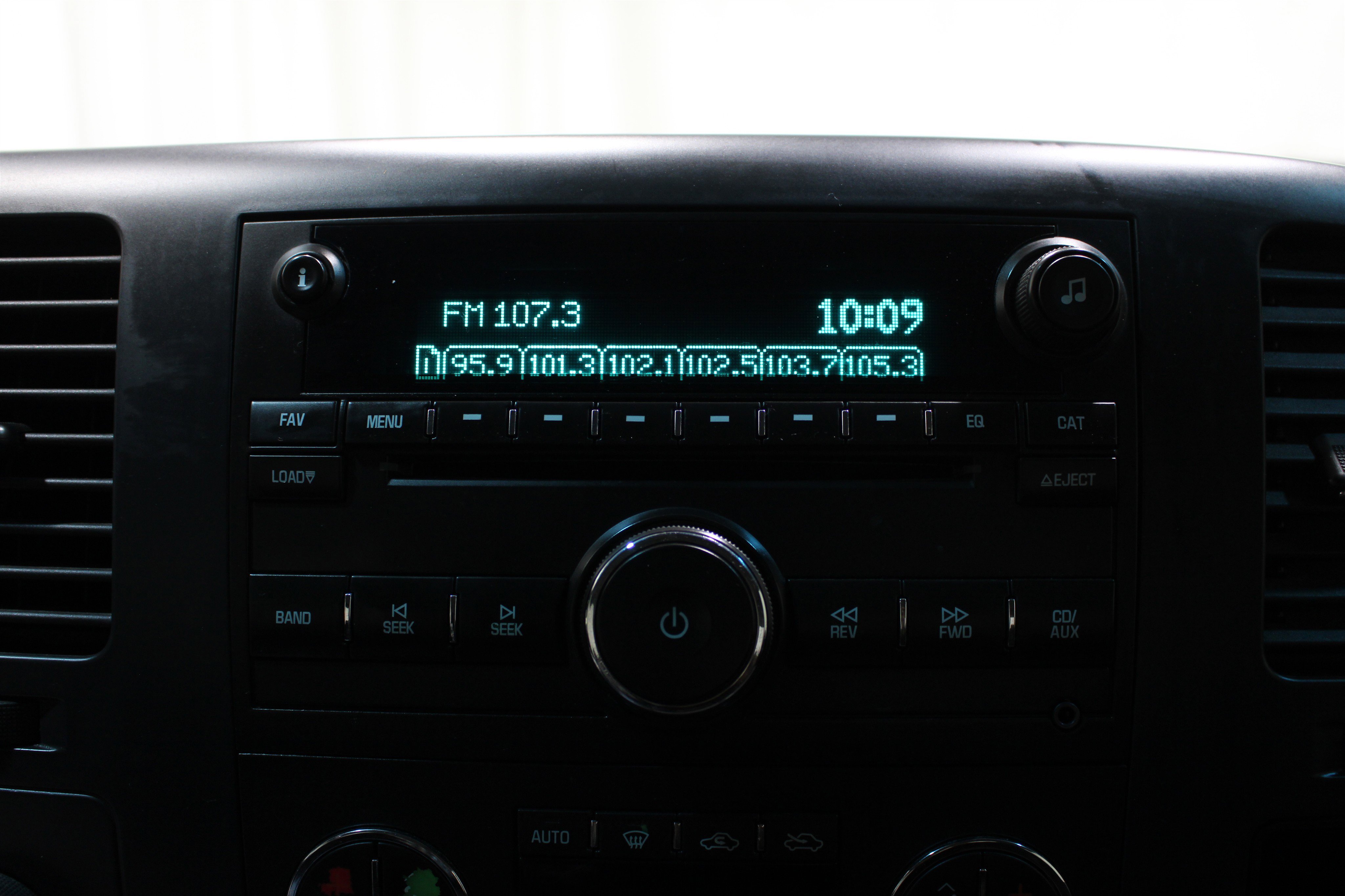 Used 2008 Chevrolet Silverado 2500 LT w/ 1LT Convenience Package image 12