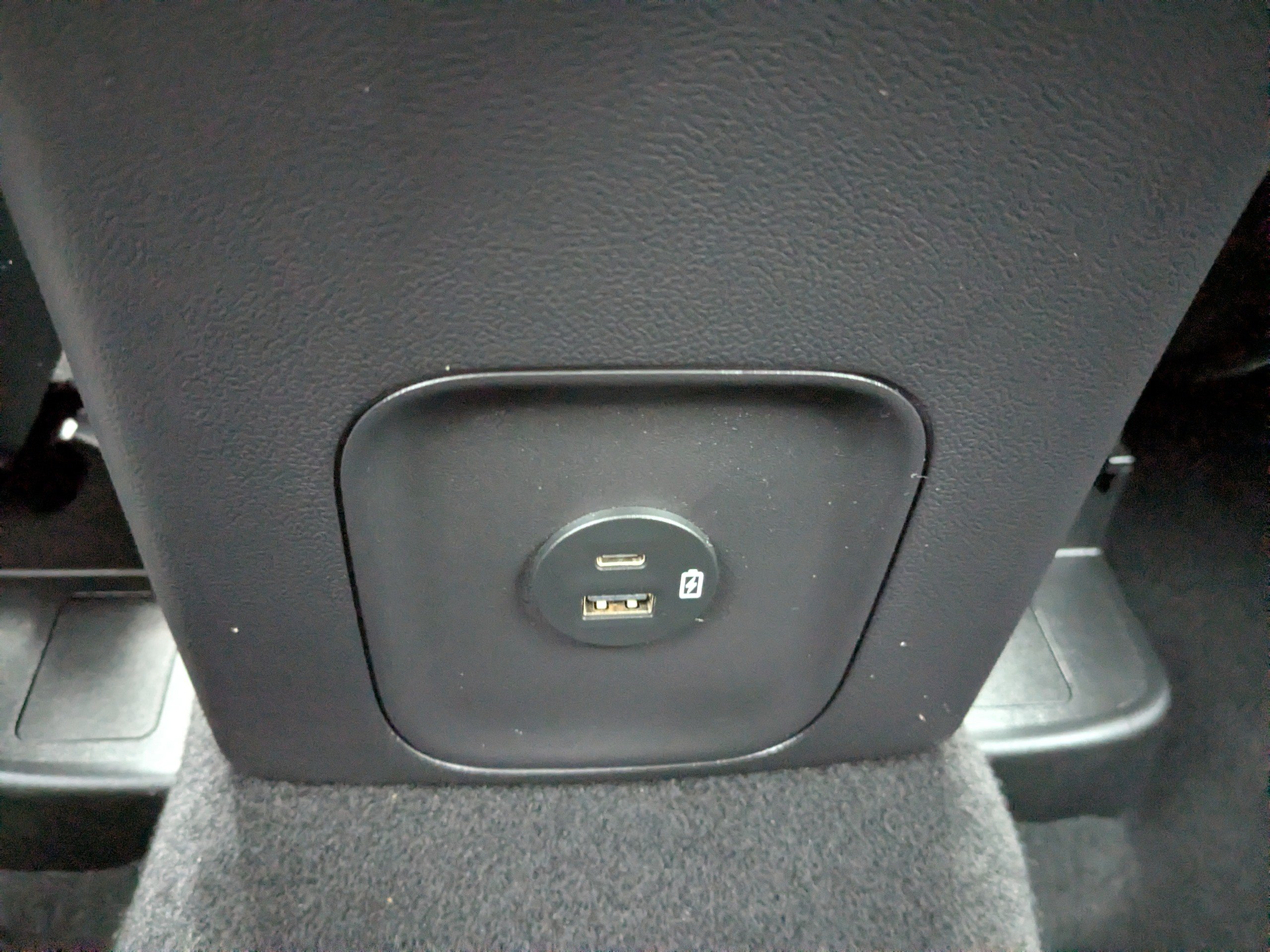 Used 2022 Ford Escape SE FWD image 17