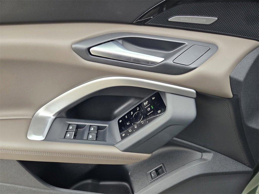 New 2025 Audi Q5 Prestige image 18