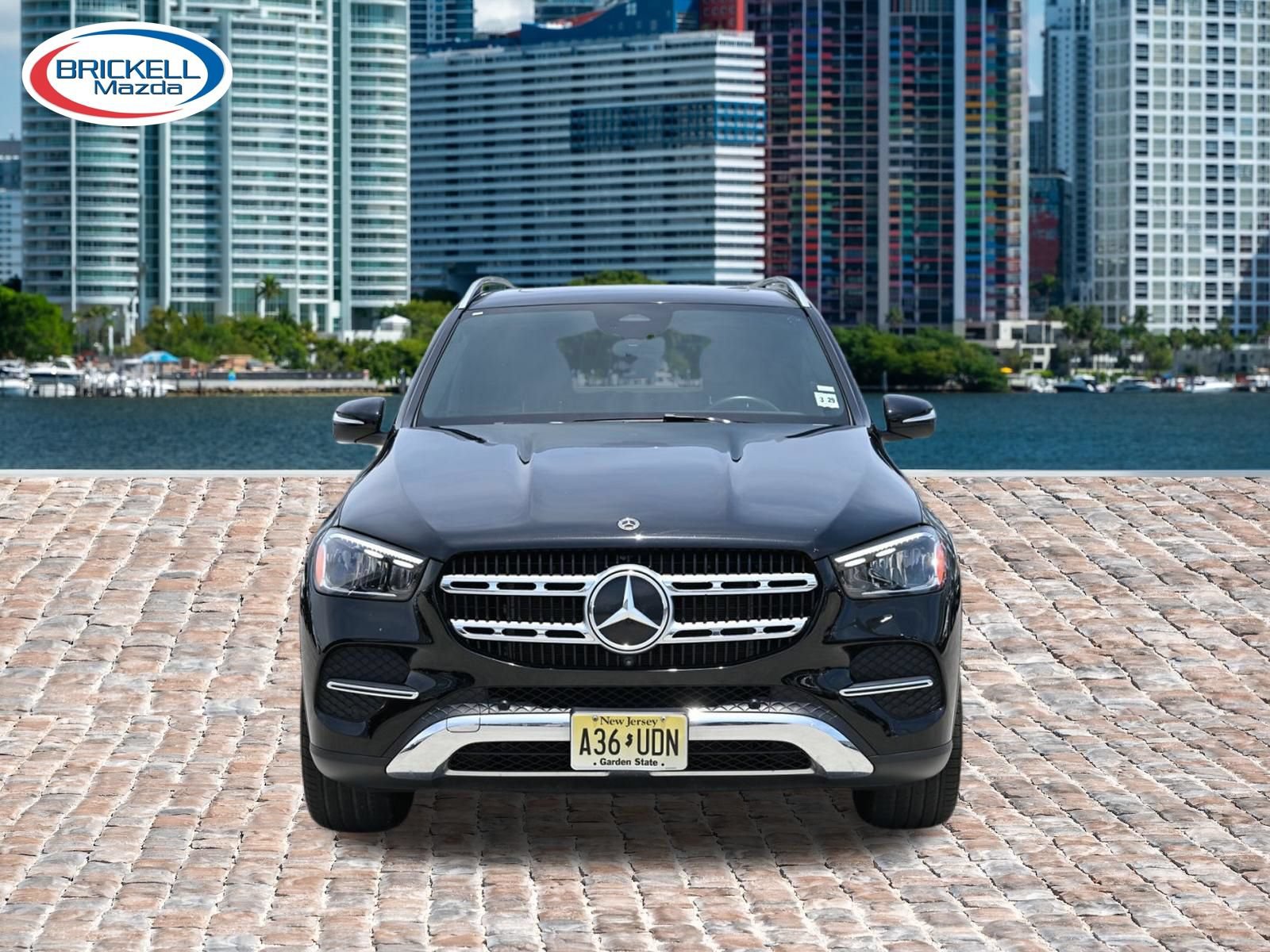 Used 2024 Mercedes-Benz GLE 450e 4MATIC image 2