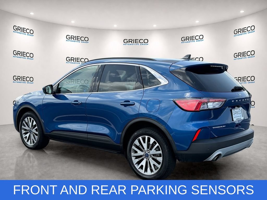 Used 2022 Ford Escape Titanium AWD/4WD image 5