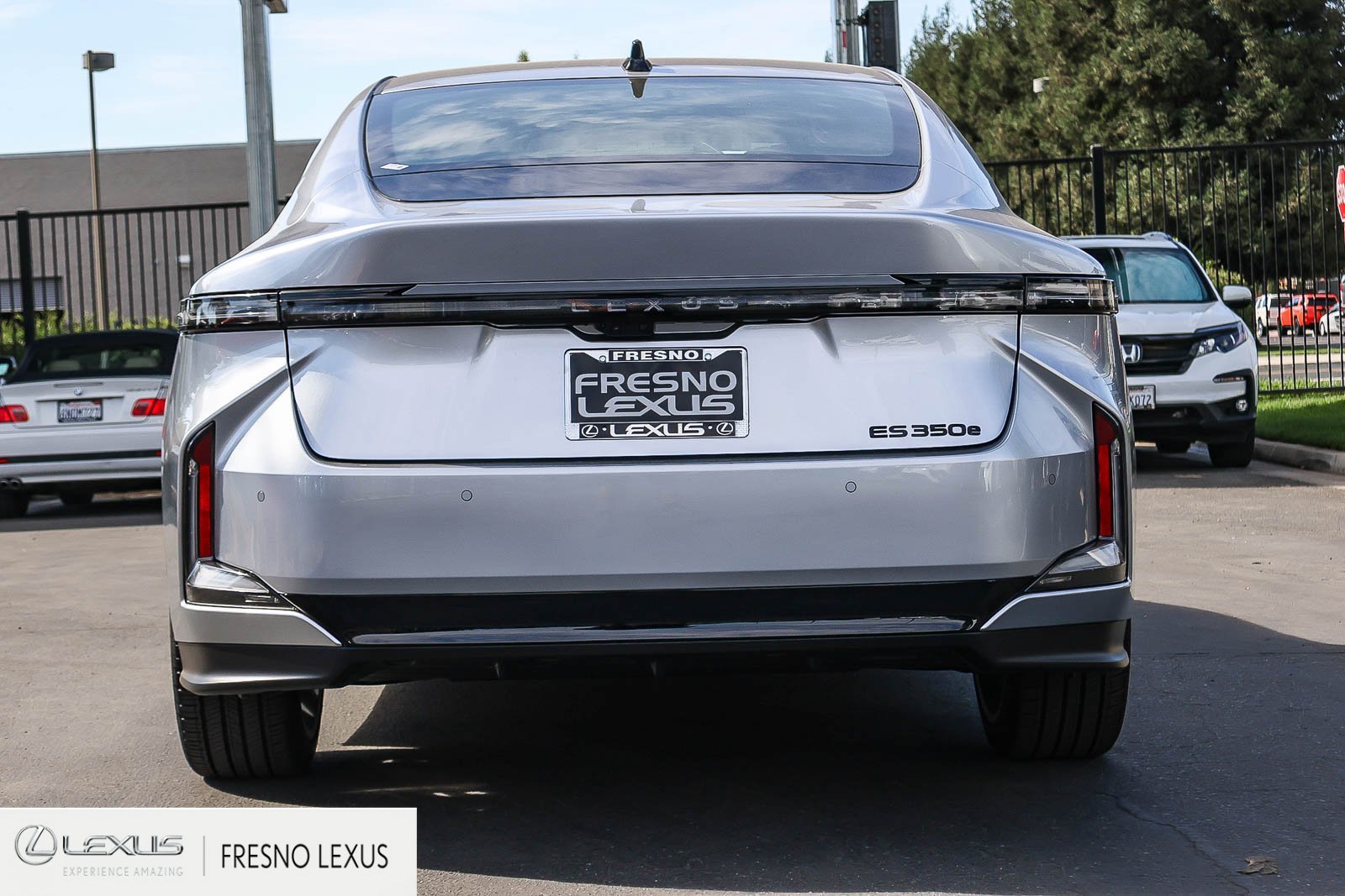 New 2026 Lexus ES 350e w/ Accessory Package (K3) FWD image 5
