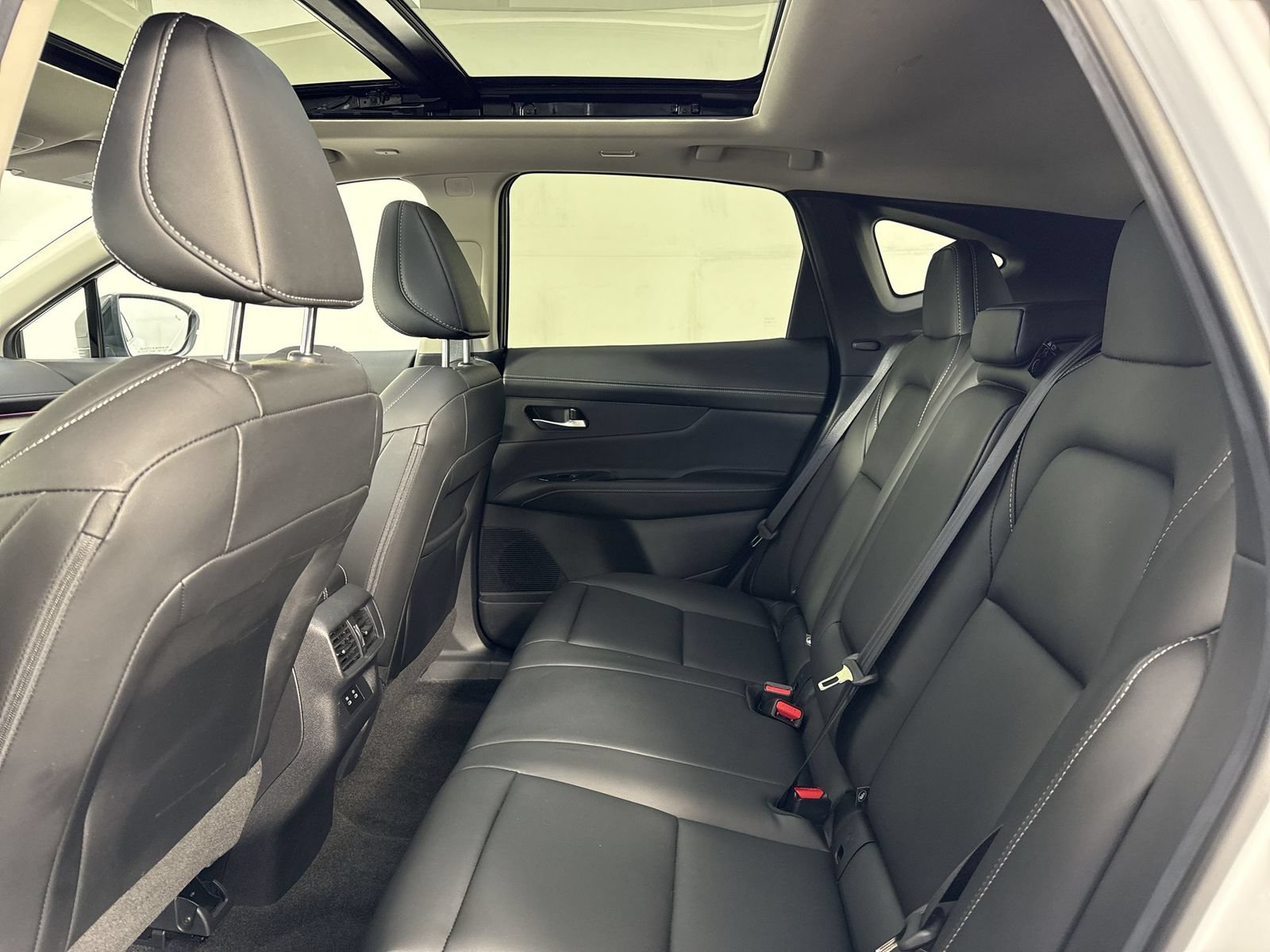 Used 2025 Nissan Murano SL w/ Cargo Package AWD/4WD image 23
