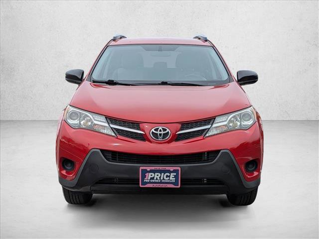 Used 2015 Toyota RAV4 LE FWD image 2