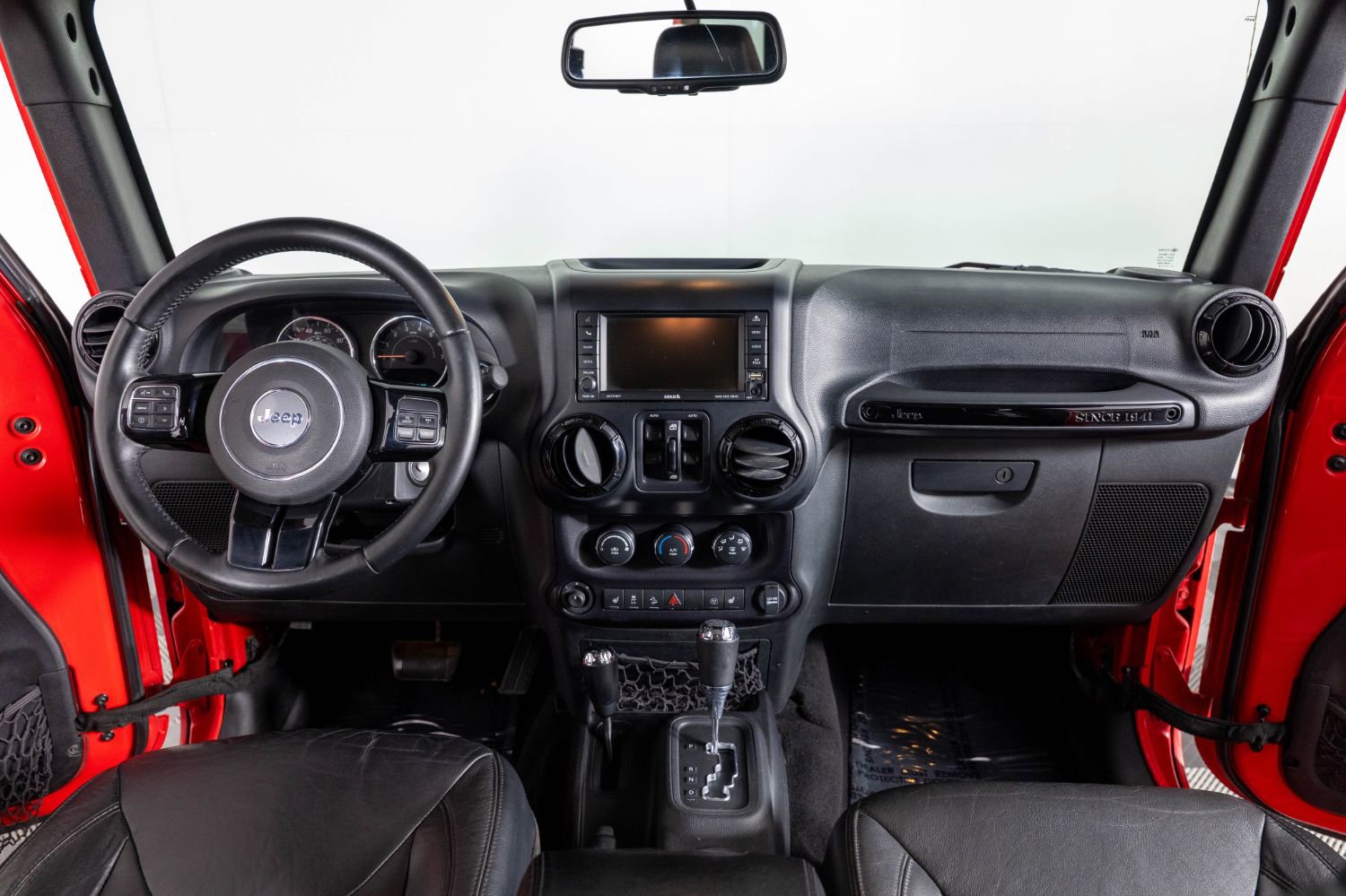 Used 2015 Jeep Wrangler Sahara image 33