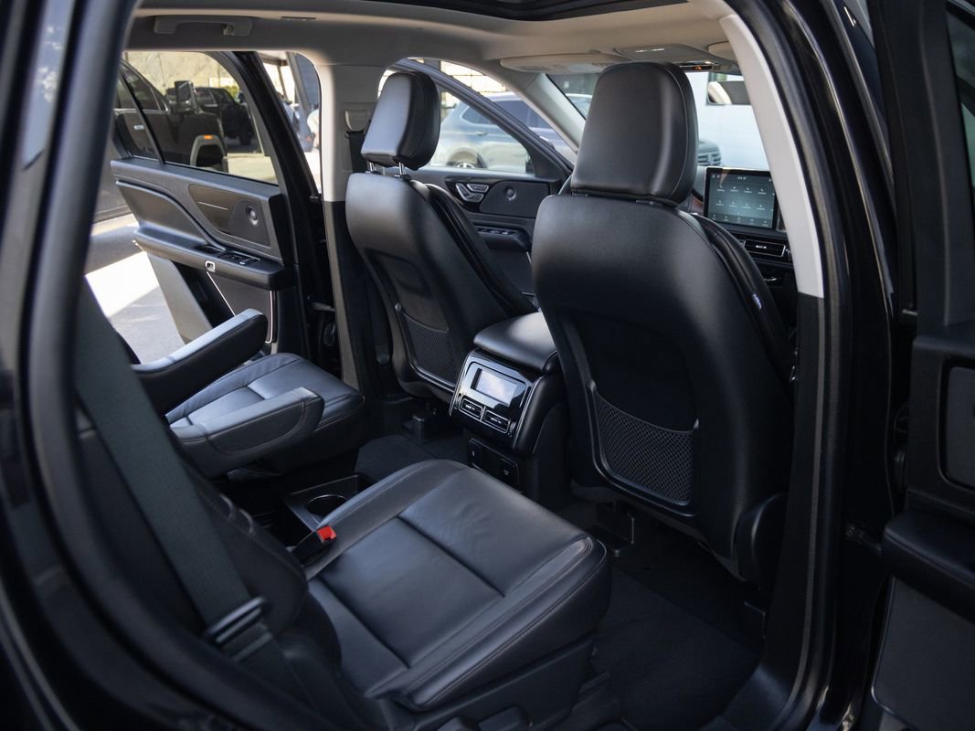 Used 2024 Lincoln Aviator Reserve image 21