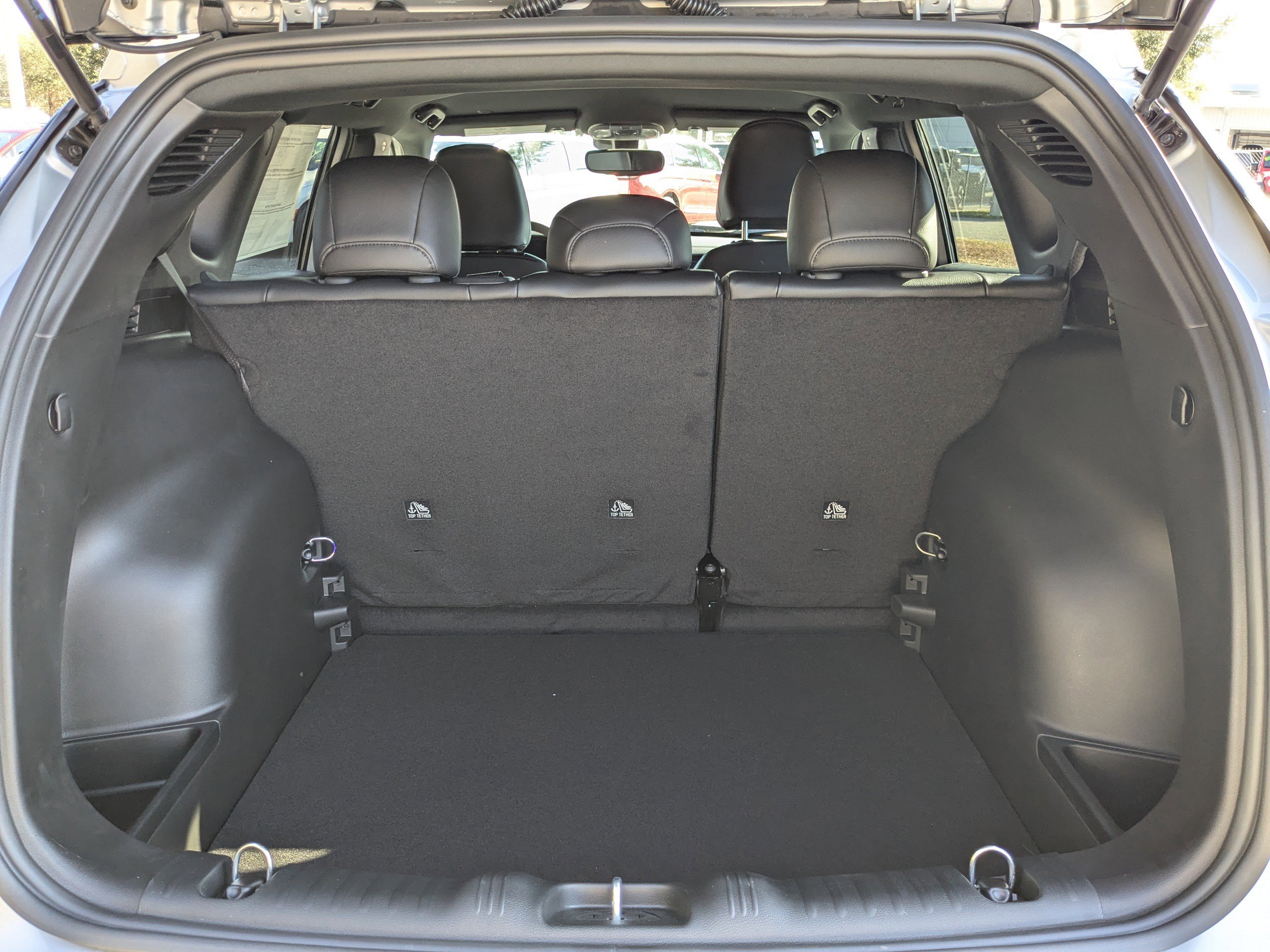 New 2026 Jeep Compass Latitude image 12