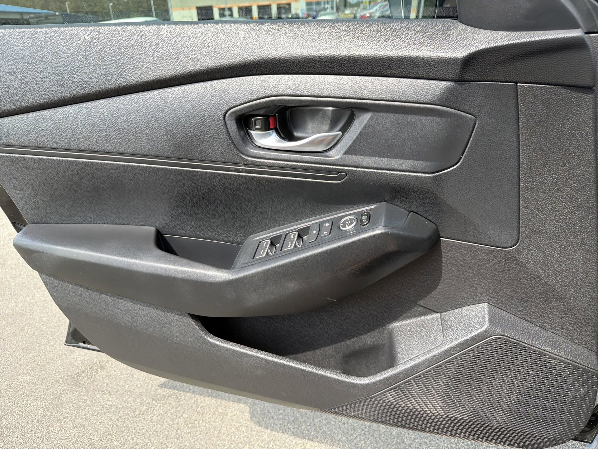 Used 2025 Honda Accord LX image 14