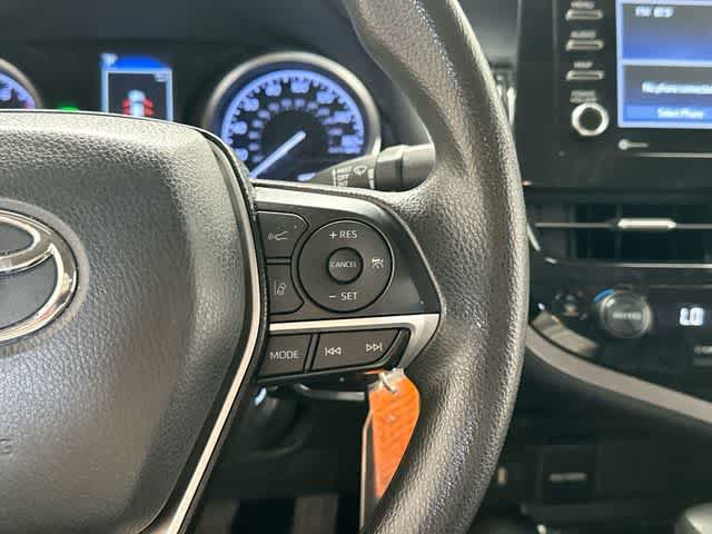 Used 2022 Toyota Camry LE FWD image 9