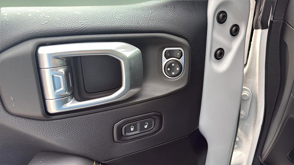 Used 2024 Jeep Wrangler Sahara 4xe image 16