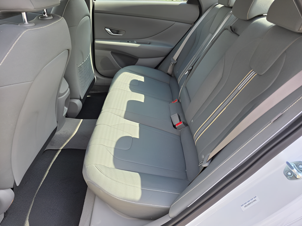 New 2026 Hyundai Elantra SEL Sport Premium FWD image 11