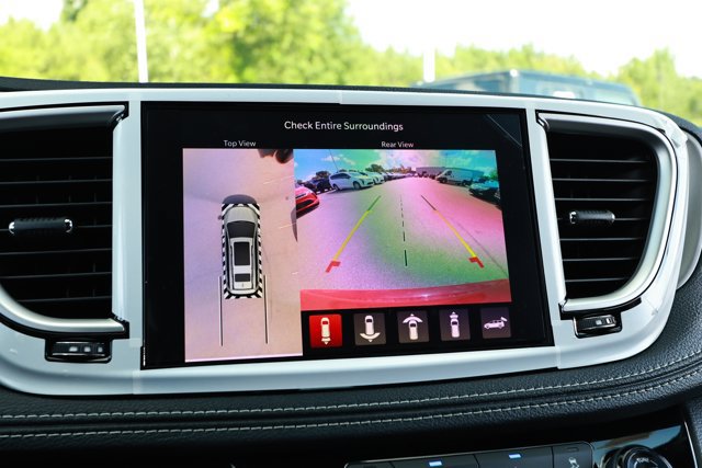 New 2027 Chrysler Pacifica Select FWD image 16