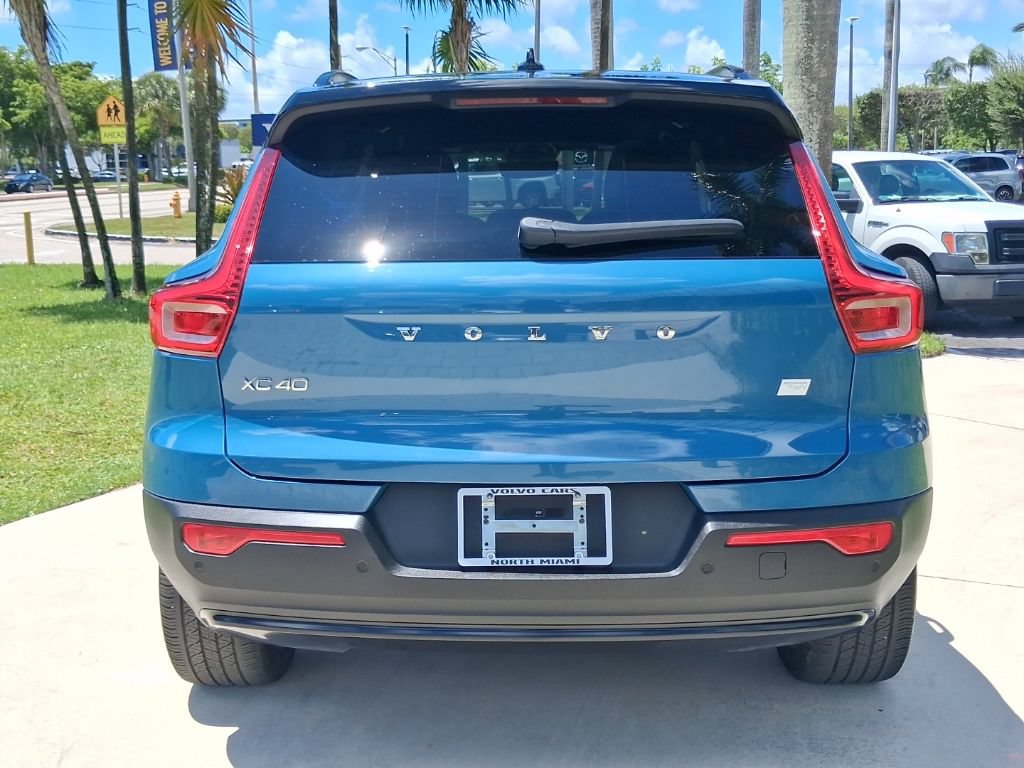 Certified 2023 Volvo XC40 Recharge Plus AWD/4WD image 5