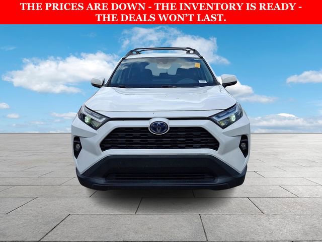 Used 2023 Toyota RAV4 AWD Hybrid image 3