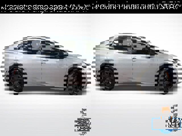 Used 2024 Toyota Prius LE image 3