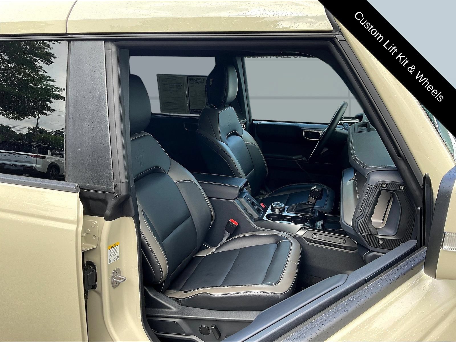 Used 2025 Ford Bronco Outer Banks AWD/4WD image 30