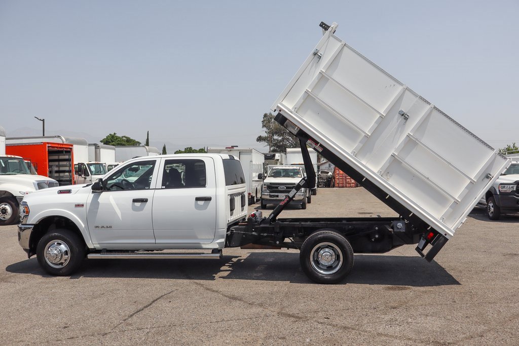 Used 2022 RAM 3500 Tradesman w/ Chrome Appearance Group image 6