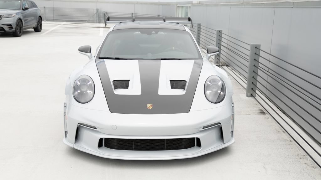 Certified 2025 Porsche 911 GT3 RS RWD image 10