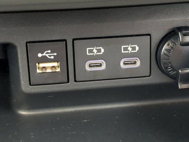 Certified 2024 Toyota Highlander LE image 21