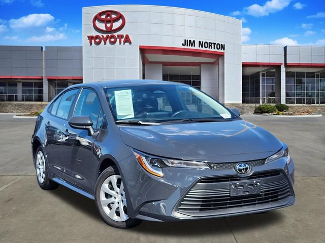 Used 2026 Toyota Corolla LE FWD image 1