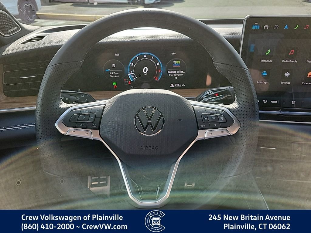 New 2026 Volkswagen Tiguan SEL R-Line AWD/4WD image 5