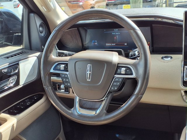 Used 2022 Lincoln Navigator L Reserve AWD/4WD image 8
