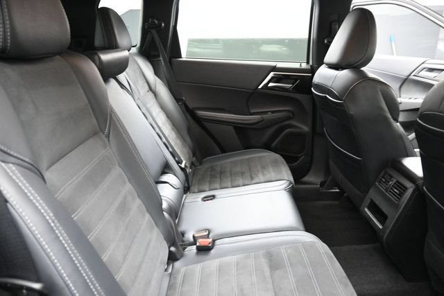 Used 2024 Mitsubishi Outlander SE FWD image 31