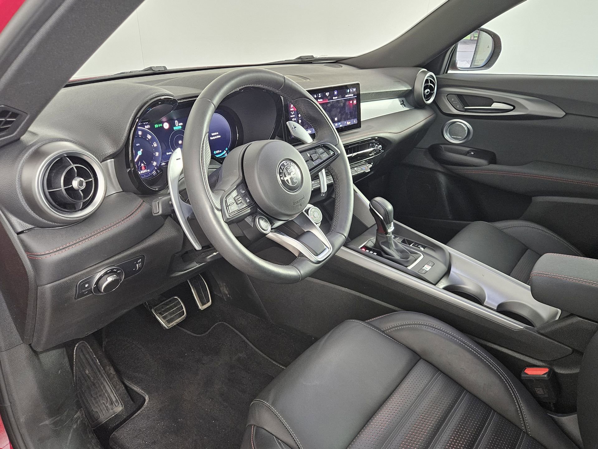 Used 2025 Alfa Romeo Tonale Tributo Italiano AWD/4WD image 16