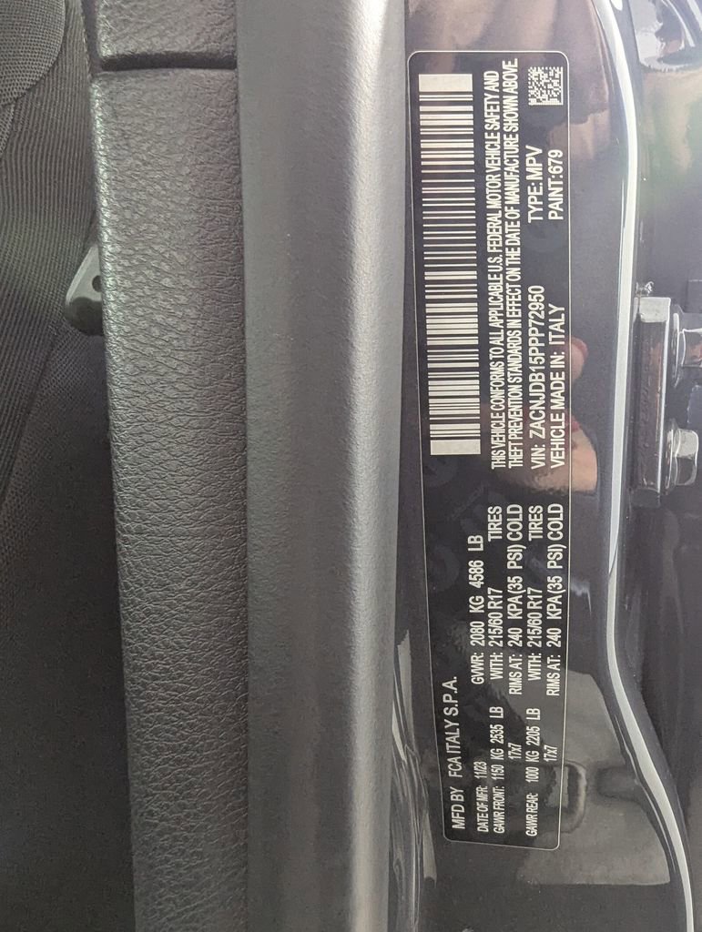 Used 2023 Jeep Renegade Latitude image 30