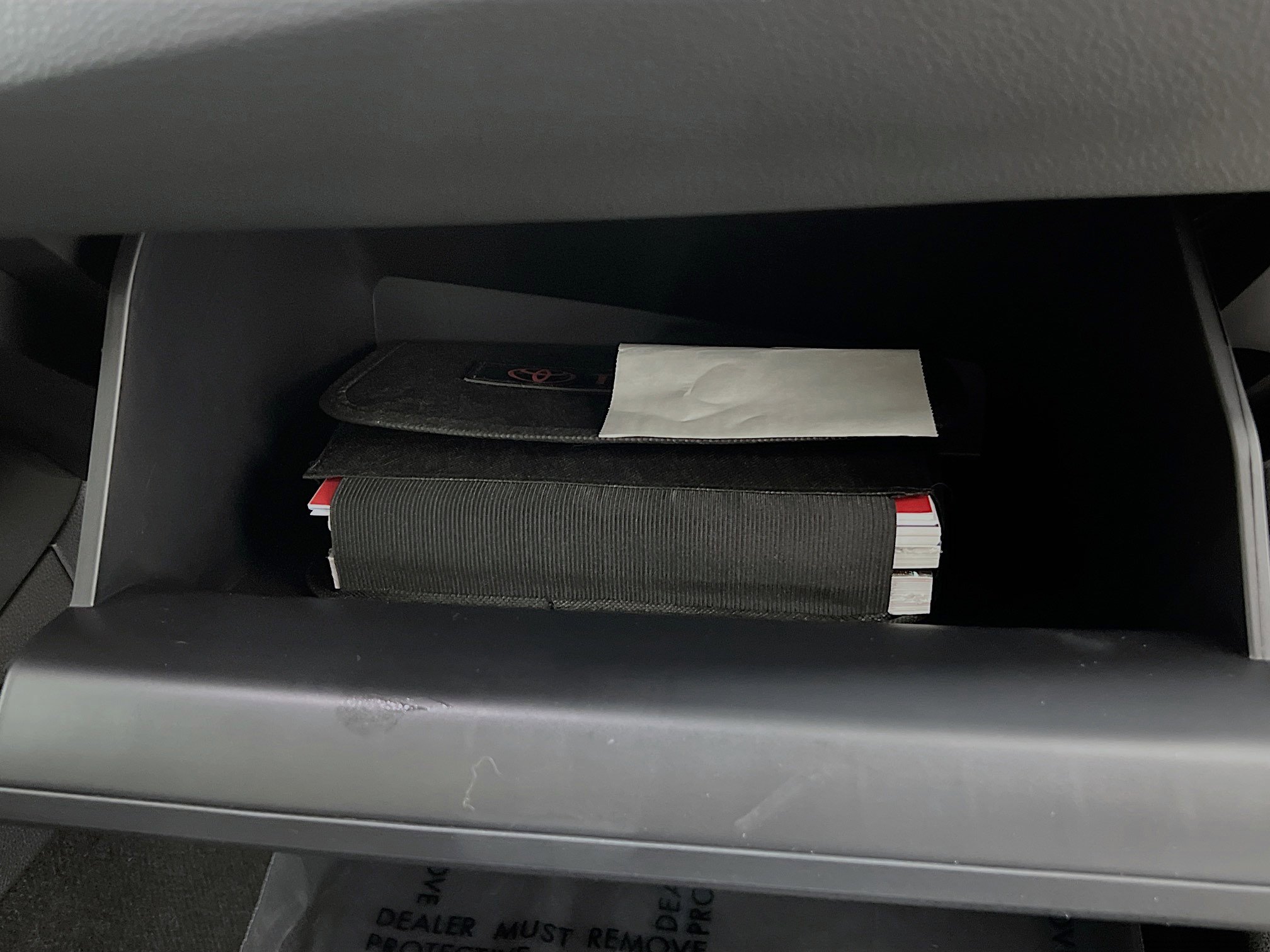 Used 2025 Toyota Corolla LE w/ Convenience Package image 35