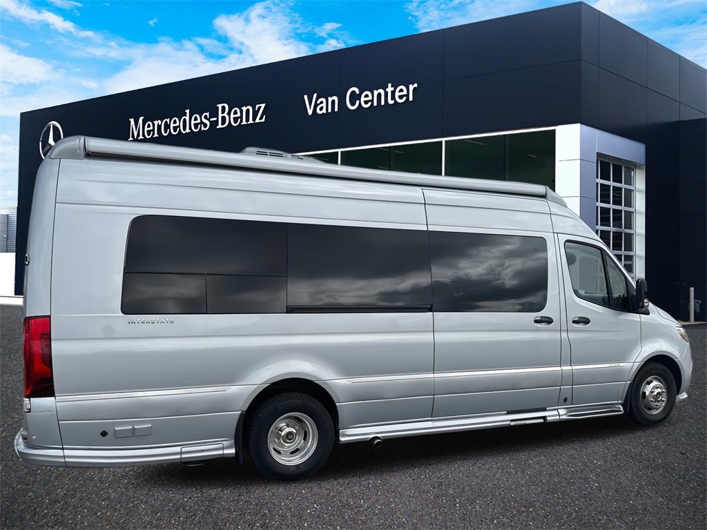 Used 2022 Mercedes-Benz Sprinter 3500 image 3