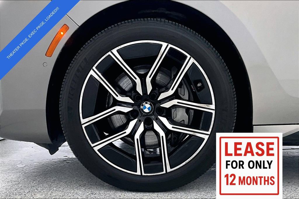 Used 2023 BMW 740i image 12
