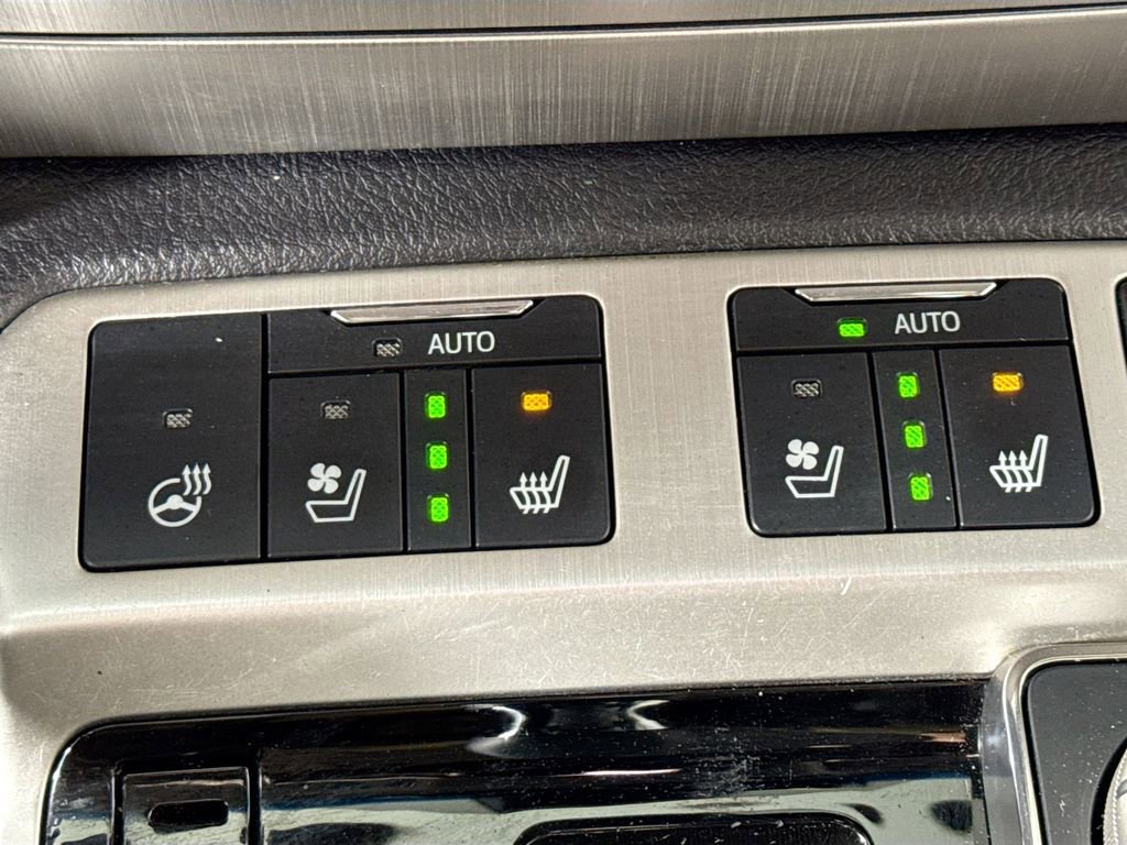 Used 2016 Toyota Land Cruiser AWD/4WD image 26