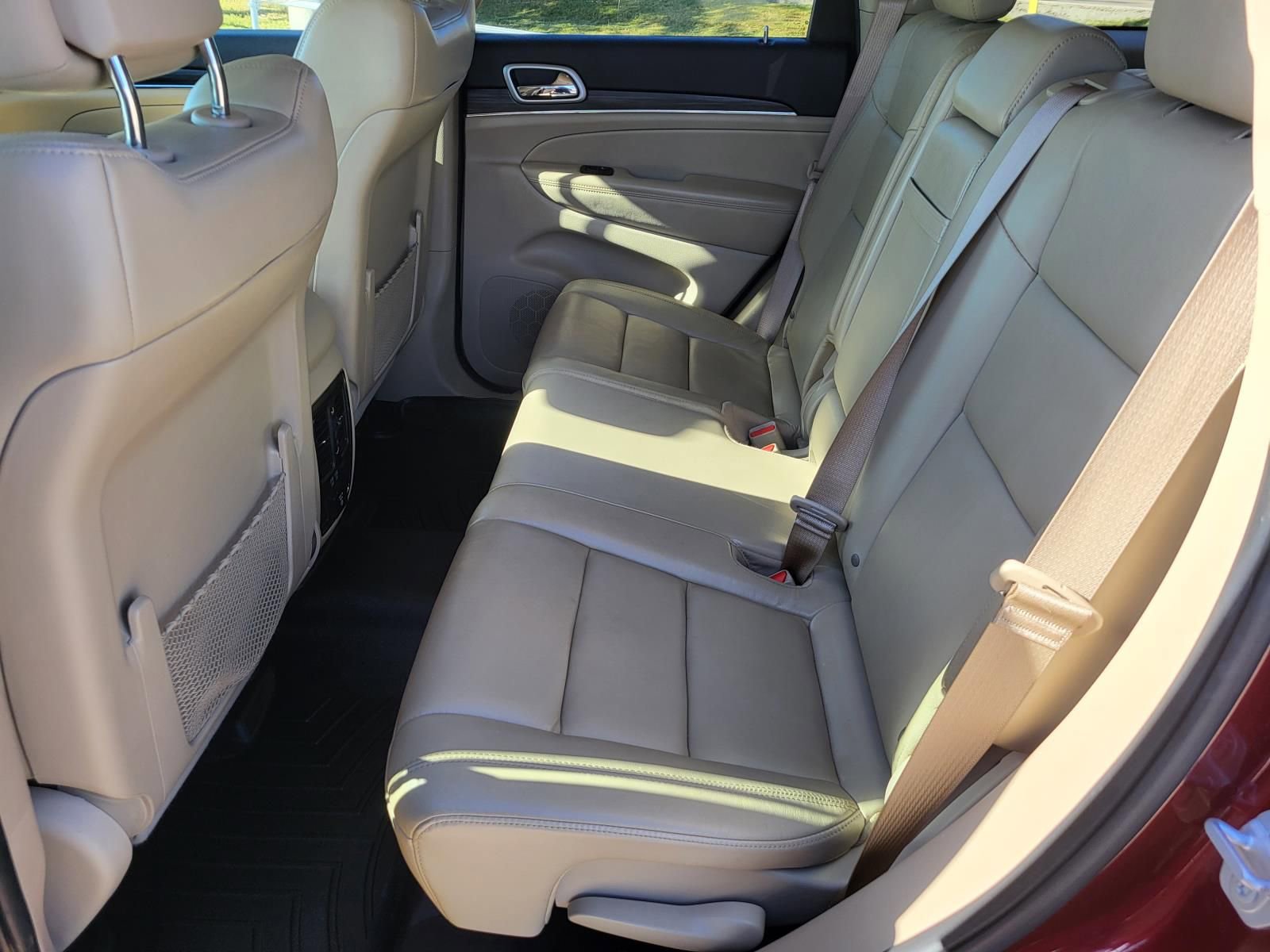 Used 2020 Jeep Grand Cherokee Limited image 21