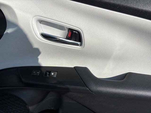Used 2016 Toyota Prius Two image 38