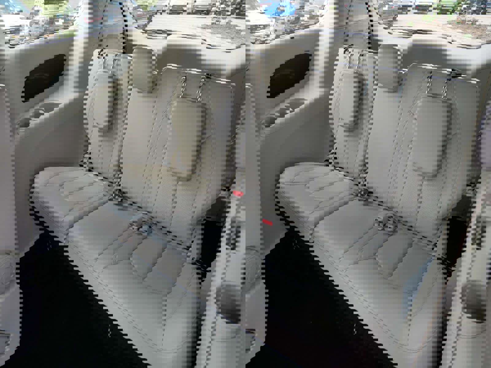 Used 2019 Chrysler Pacifica Touring-L w/ Advanced Safetytec Group image 12