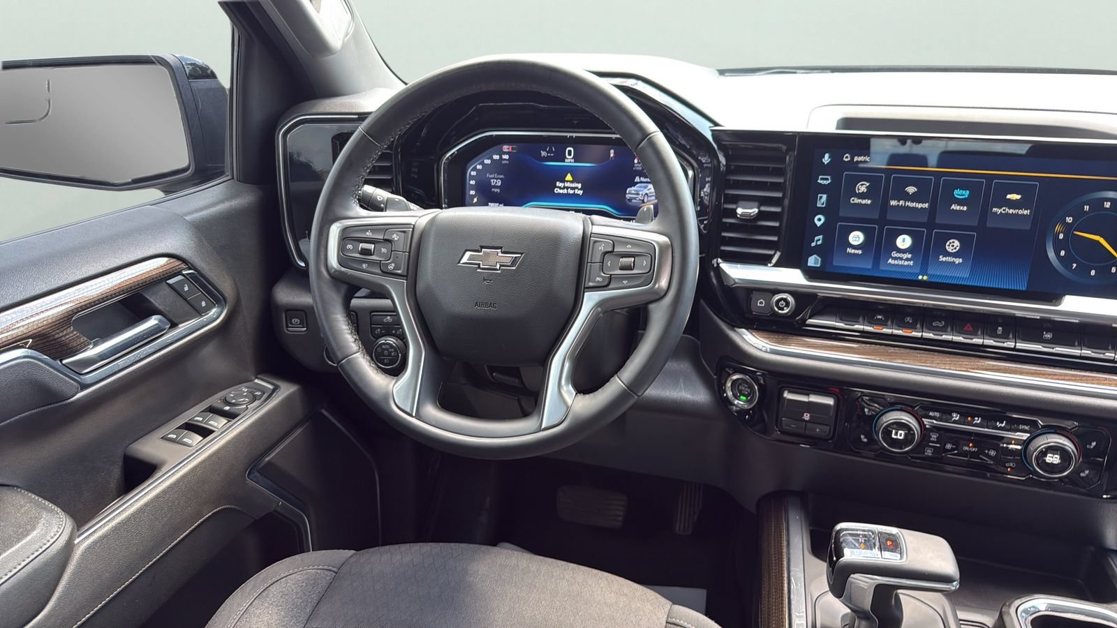 Used 2024 Chevrolet Silverado 1500 RST AWD/4WD image 12