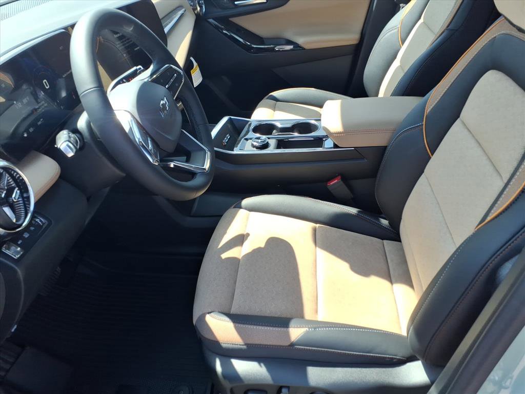 New 2026 Chevrolet Equinox ACTIV w/ Convenience Package III image 5